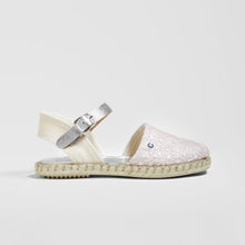 Laden Sie das Bild in den Galerie-Viewer, Girl's White Embroidery Sandals