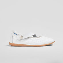 Charger l'image dans la galerie, Girl's White Washable Leather Mary Jane