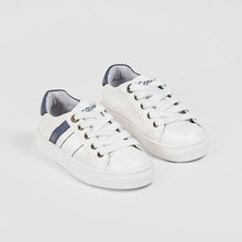 Laden Sie das Bild in den Galerie-Viewer, Boys White Bands Sneakers