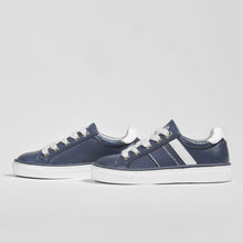 Laden Sie das Bild in den Galerie-Viewer, Boys Navy Bands Sneakers